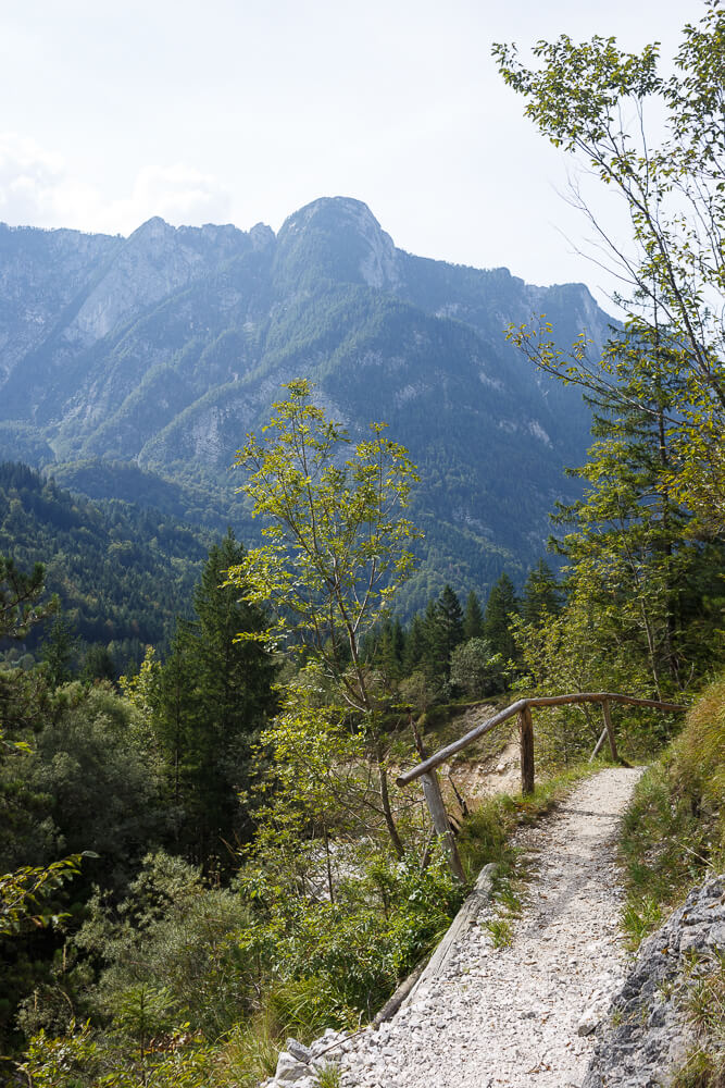 Wanderweg am Soca Trail